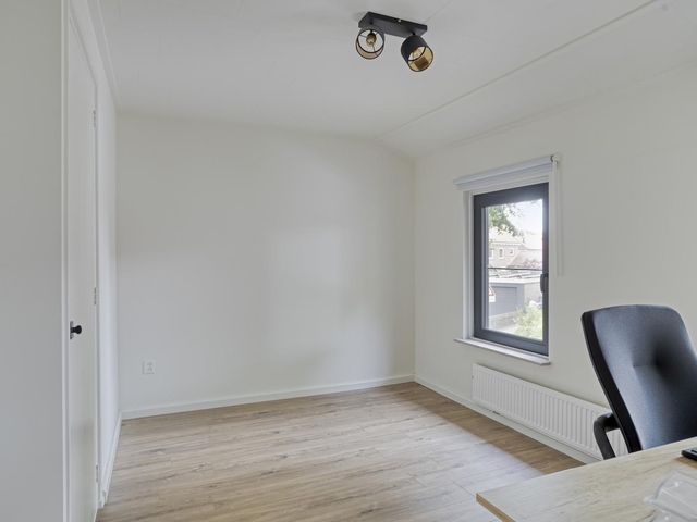 Van Schendelstraat 15, Wagenberg