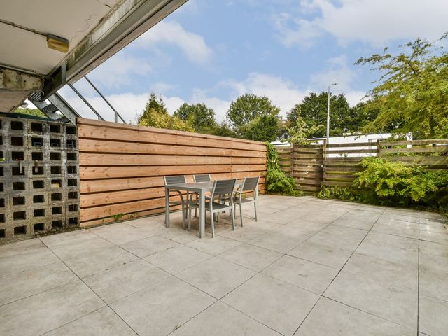 Olympus 20, Amstelveen