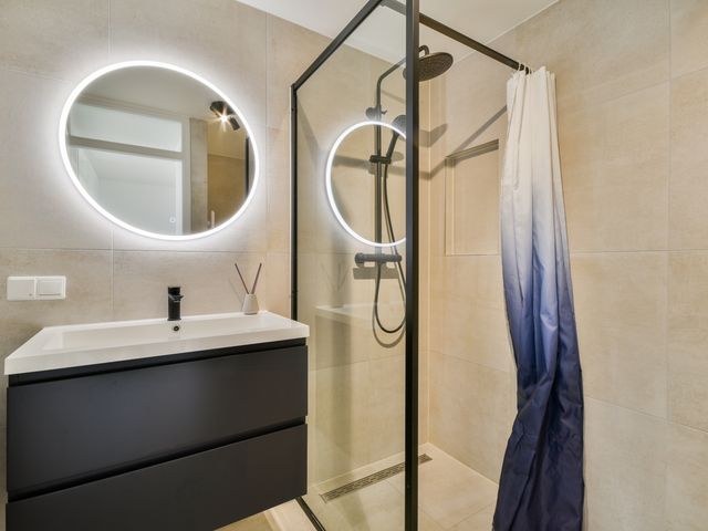 Olympus 20, Amstelveen