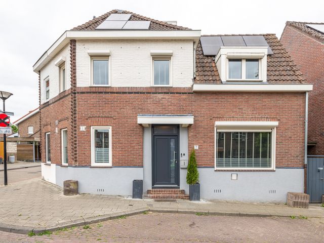 Nieuwstraat 12, Amstenrade