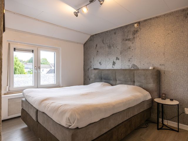 Burgemeester Loysonstraat 16, Landgraaf