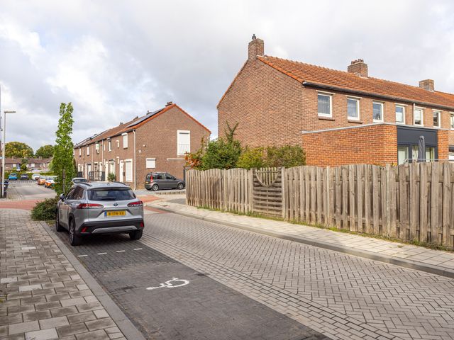 Middelburgstraat 8, Heerlen