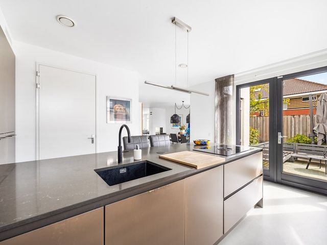 Oosteinde 79A, Den Haag