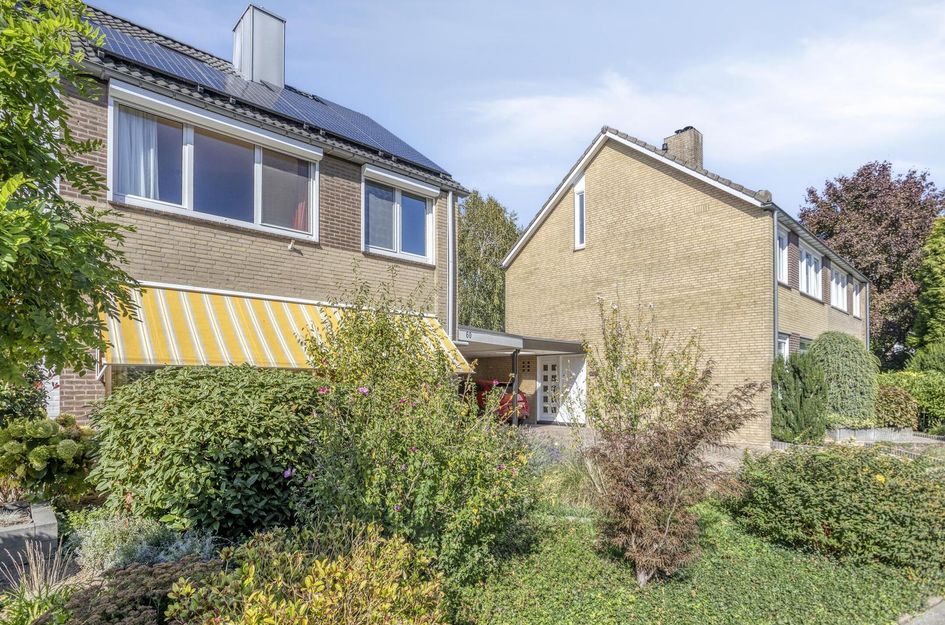Planetenhof 60