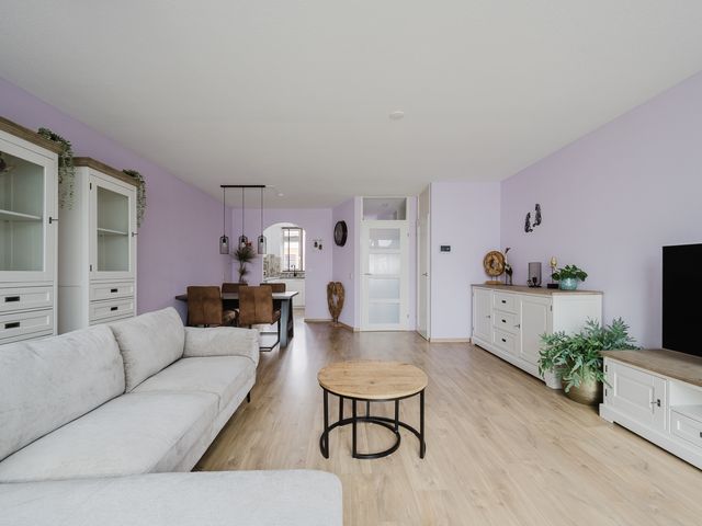Fie Carelsenstraat 6, Spijkenisse