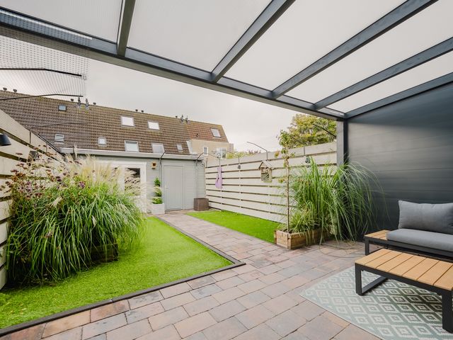 Fie Carelsenstraat 6, Spijkenisse