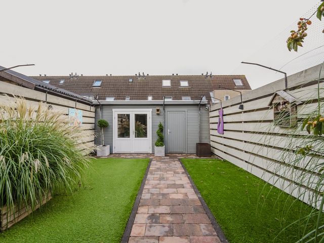Fie Carelsenstraat 6, Spijkenisse