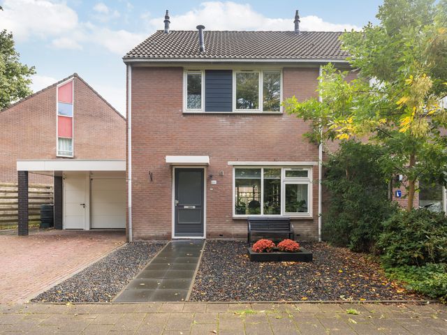 De Twee Gebroeders 104A, Drachten