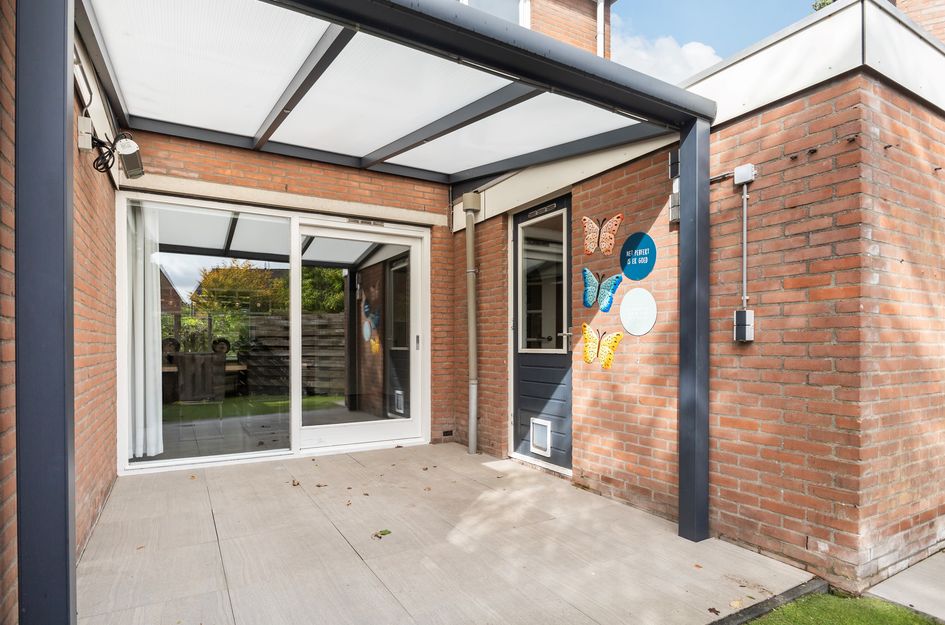 De Twee Gebroeders 104A