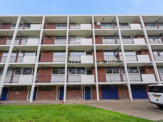 Wolvenrade 145, Den Haag