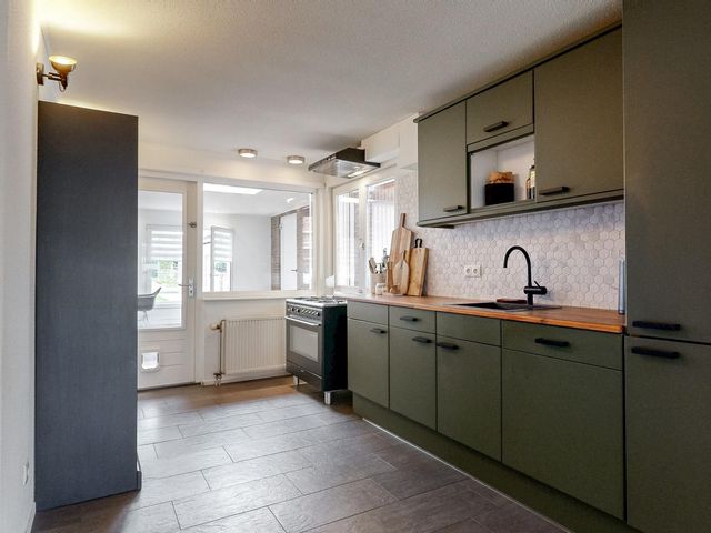Leliënsingel 32, Geleen
