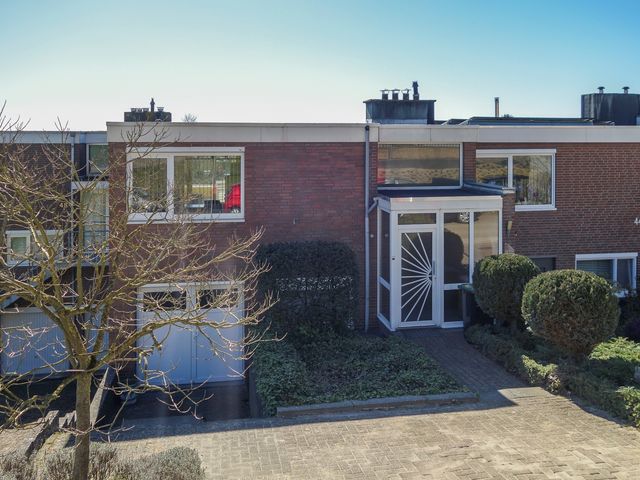 Op De Graaf 46, Oirsbeek