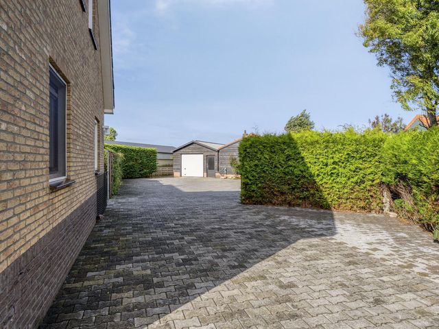 Schorweg 13, Breezand