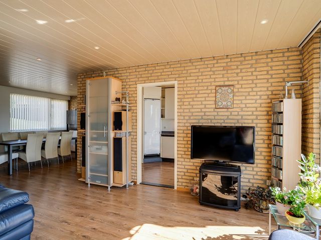 Op De Graaf 46, Oirsbeek