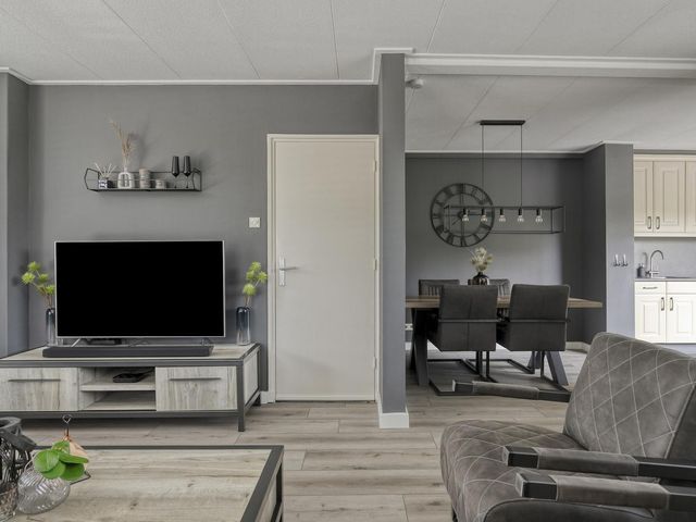 Deltastraat 10, Krabbendijke