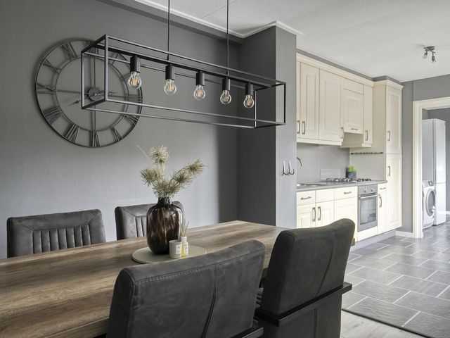 Deltastraat 10, Krabbendijke