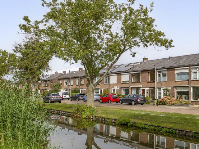 Koningin Wilhelminasingel 9, Waddinxveen