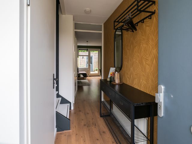 Karel Doormanstraat 70, Hellouw