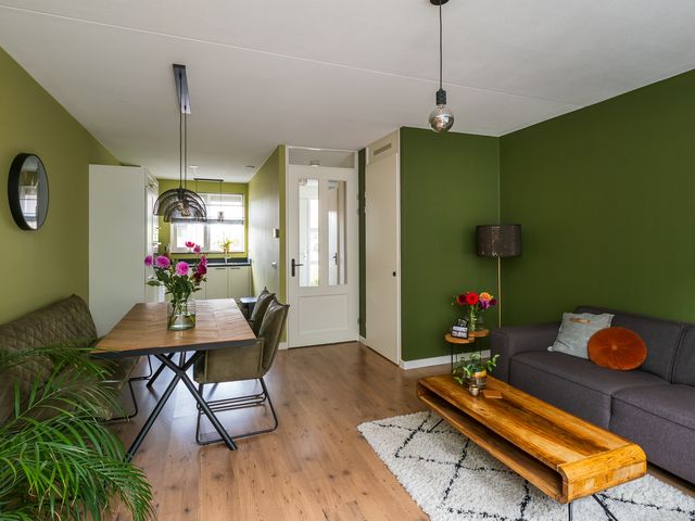 Karel Doormanstraat 70, Hellouw