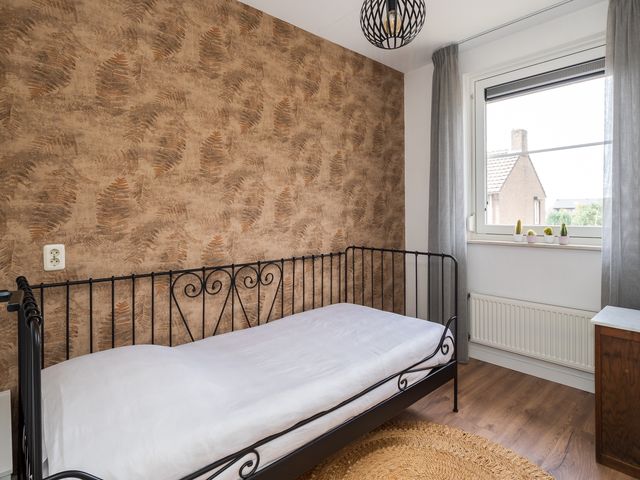 Karel Doormanstraat 70, Hellouw