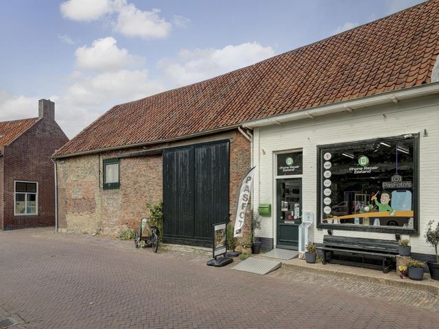 Kerkhof 28, Zierikzee