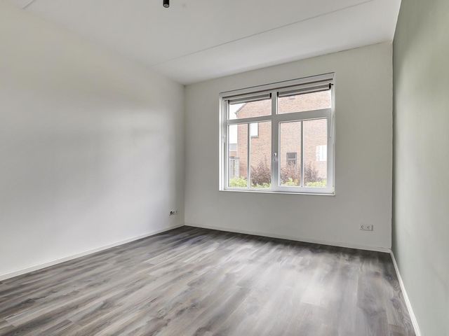 Eenhoorn 14, Kruiningen