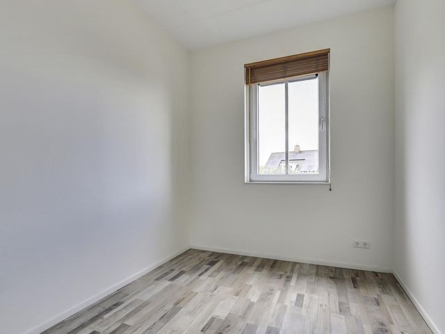Eenhoorn 14, Kruiningen