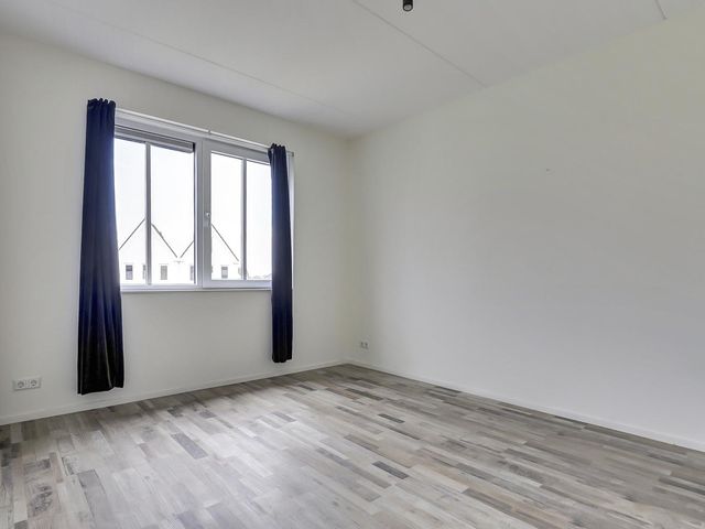Eenhoorn 14, Kruiningen