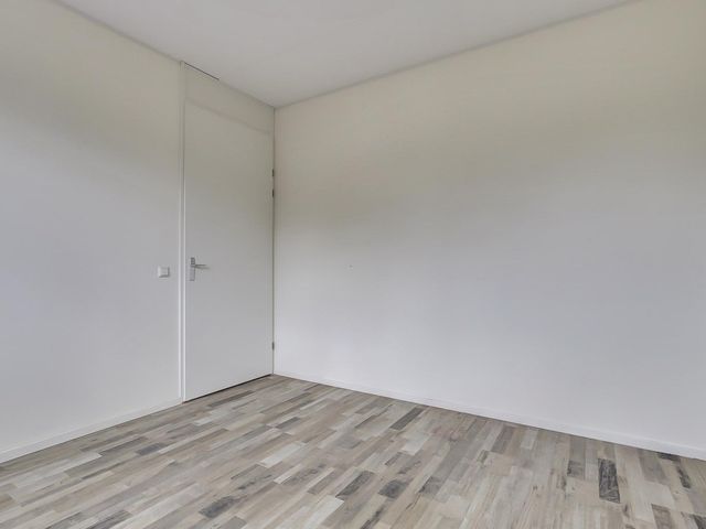 Eenhoorn 14, Kruiningen