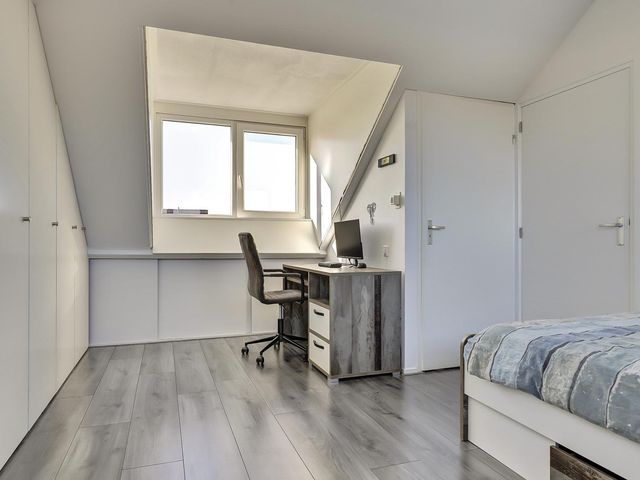 Deltastraat 11, Wemeldinge