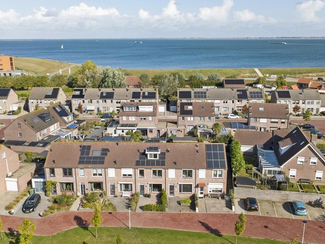 Deltastraat 11, Wemeldinge