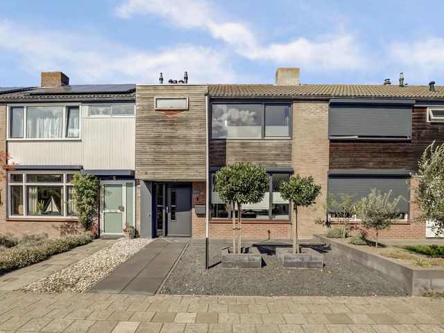 Duiveneestraat 24, Kruiningen