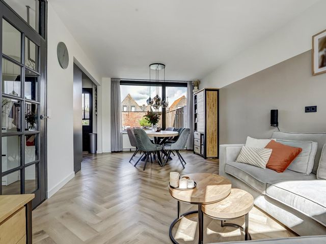 Duiveneestraat 24, Kruiningen