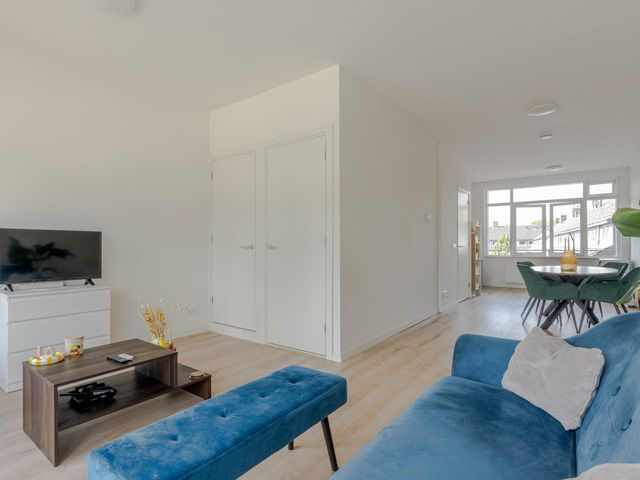 Dorpsweg 61B 02, Rotterdam