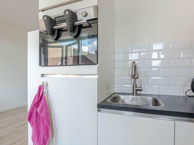 Dorpsweg 61B 02, Rotterdam