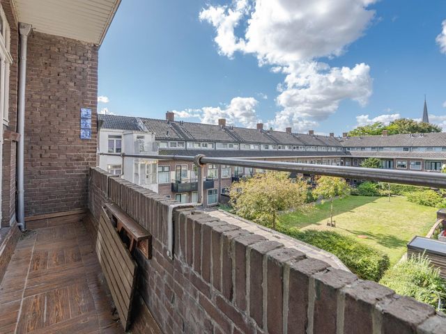 Dorpsweg 61B 02, Rotterdam