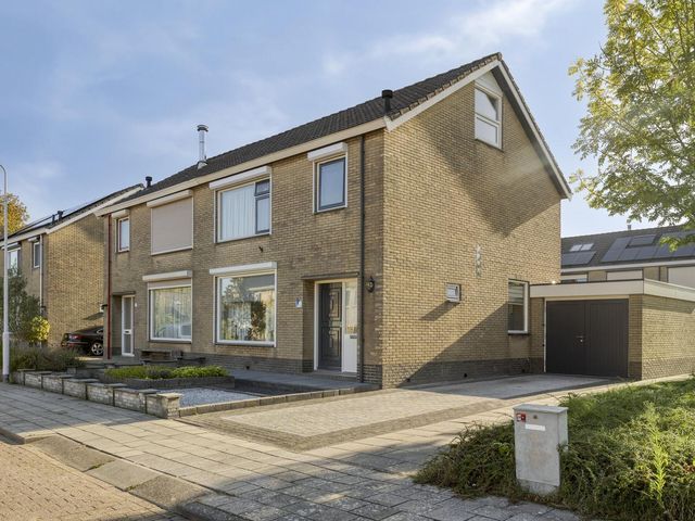 Oesterstraat 2, Bruinisse