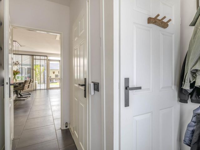 Christinalaan 21, Zwartewaal