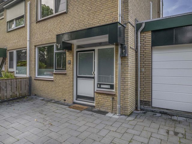 Christinalaan 21, Zwartewaal