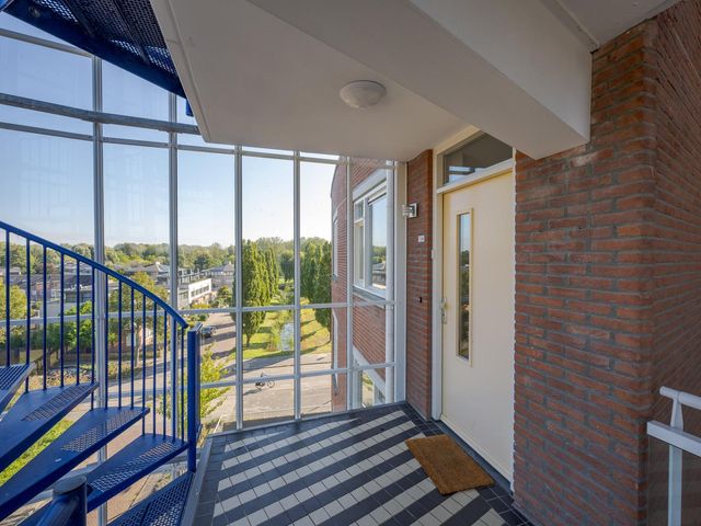 Bram Limburgstraat 134, Voorschoten