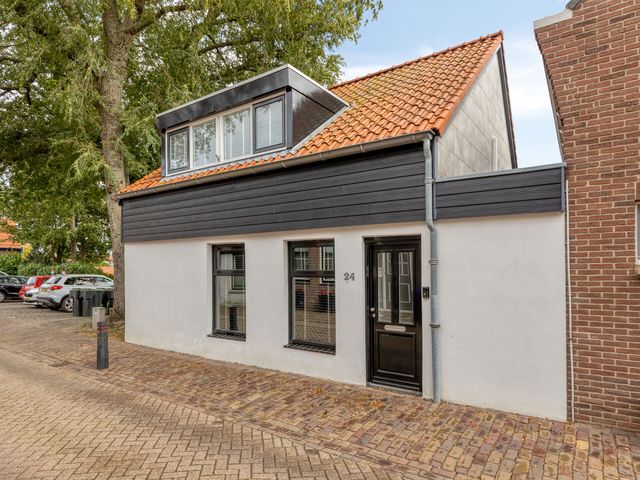 Molendijk 24, Nieuwe-Tonge