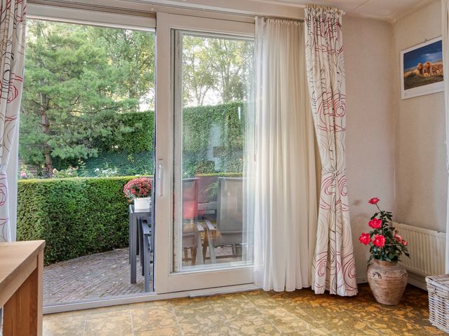 Prins Bernhardstraat 29, Ooltgensplaat