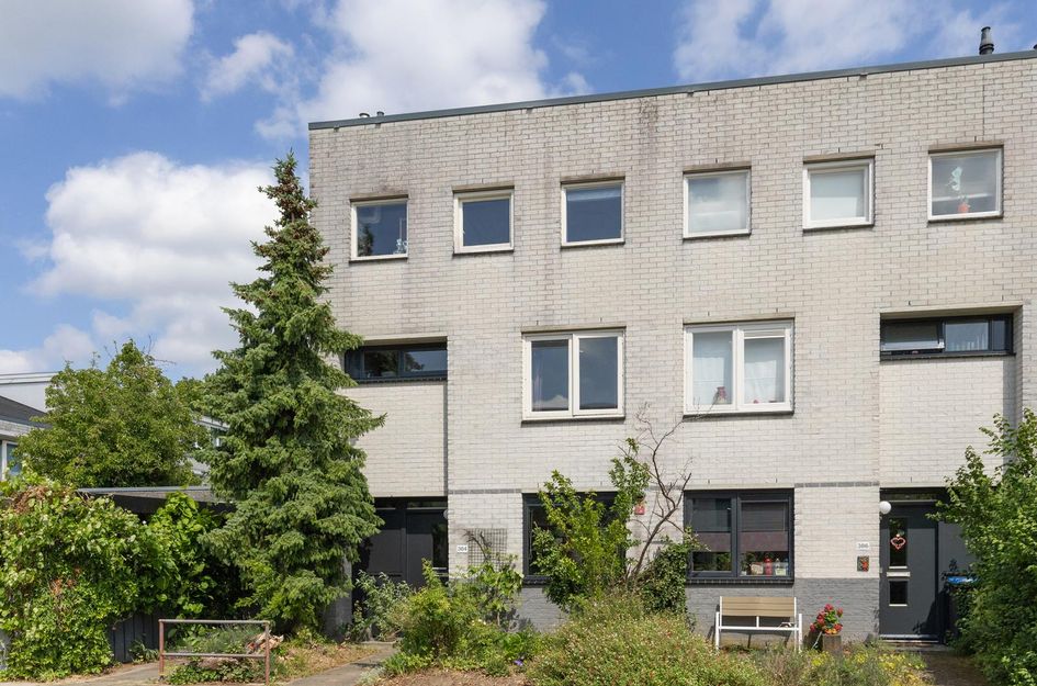 Steve Bikostraat 384