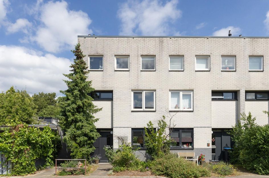 Steve Bikostraat 384