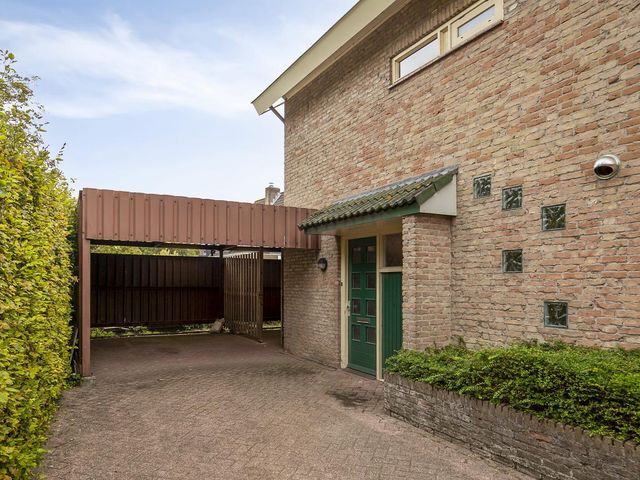 Nassaustraat 12, Terneuzen