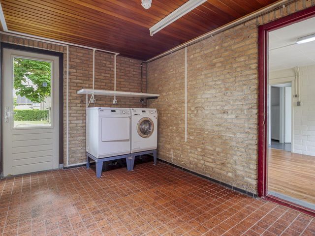 Nassaustraat 12, Terneuzen