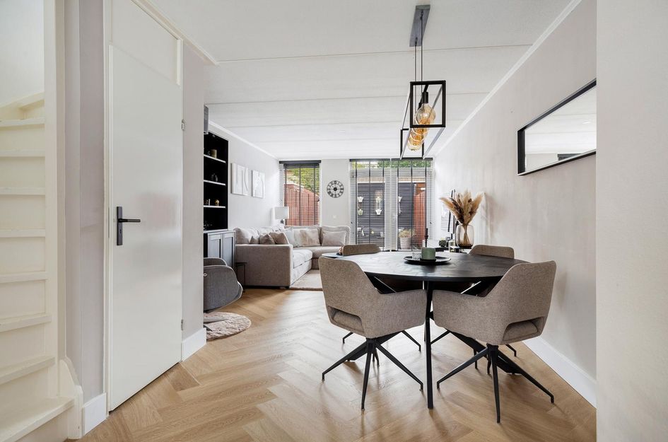 Van der Linden-akker 14