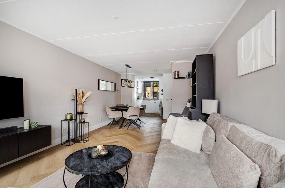 Van der Linden-akker 14