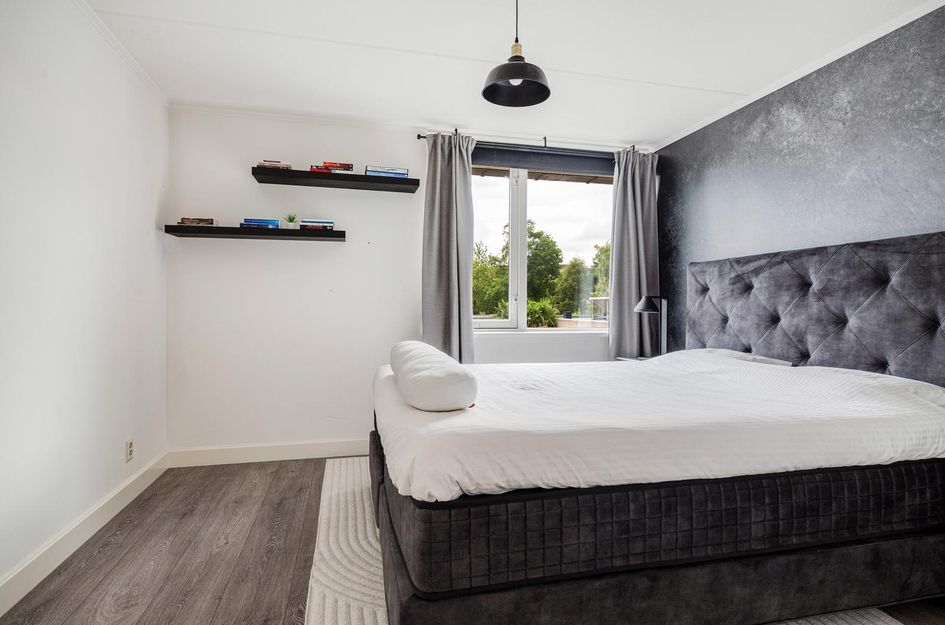 Van der Linden-akker 14