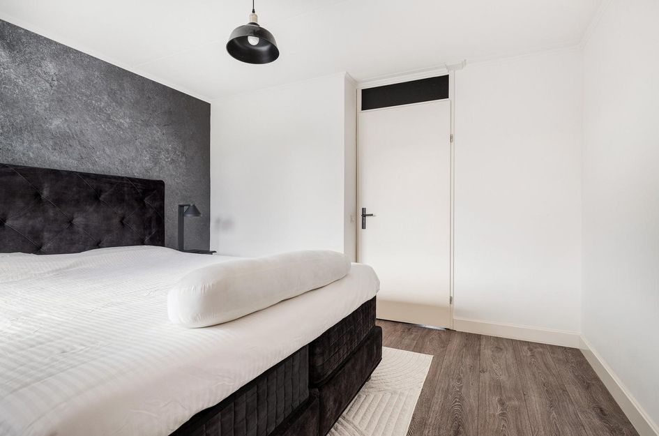 Van der Linden-akker 14